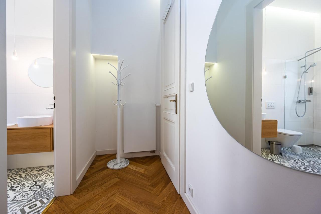 Apartrezidence Opletalova Prague Luaran gambar