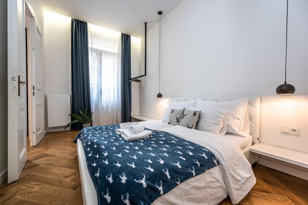 Apartrezidence Opletalova Prague Luaran gambar